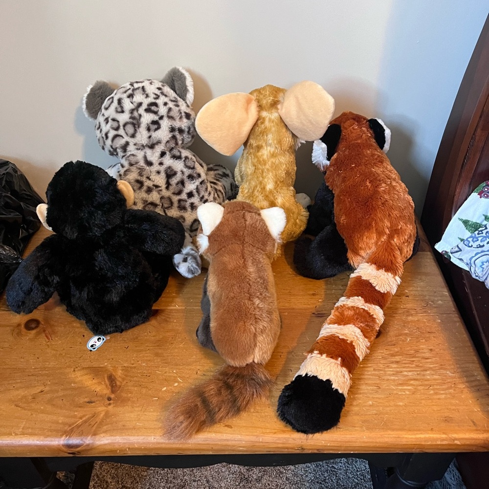 Zoo animal lot. All in excellent used condition.